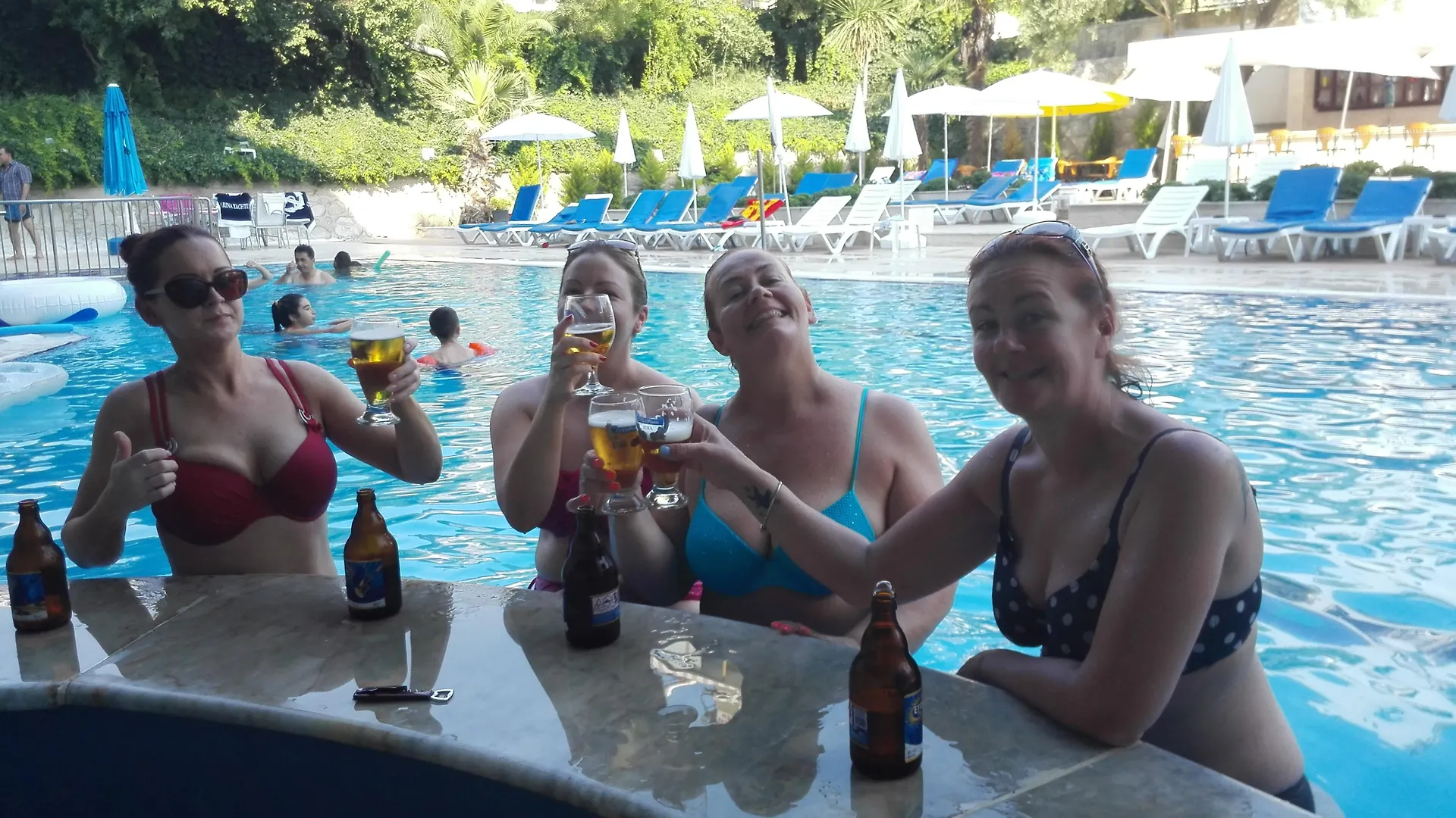 Happy Apart Hotel Kusadası 3*,