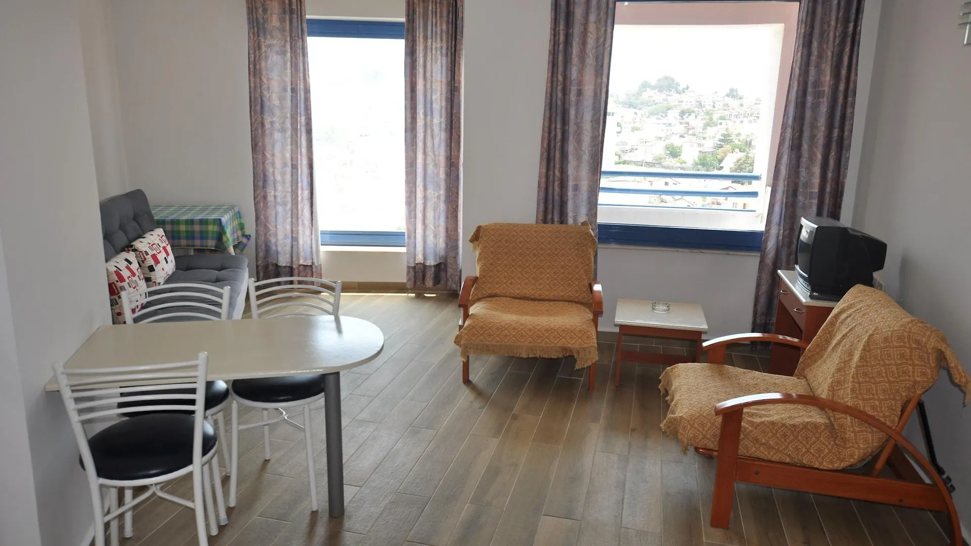 Happy Apart Hotel Kusadası Hotel apartamentowy