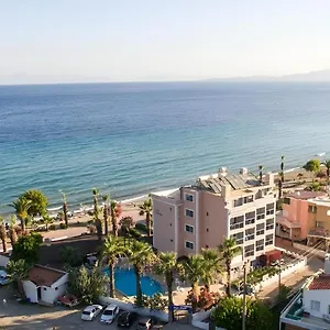 Otel Holiday, Kuşadası
